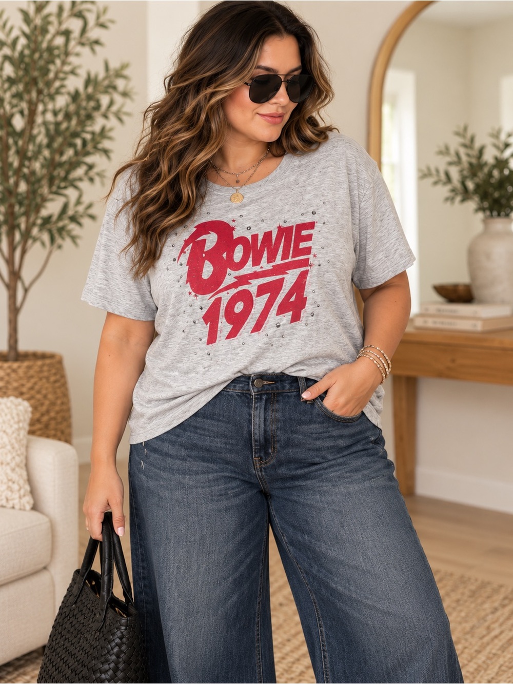 Torrid David Bowie 1974 Rhinestone Graphic Tee Size 2 2X NWT #323
